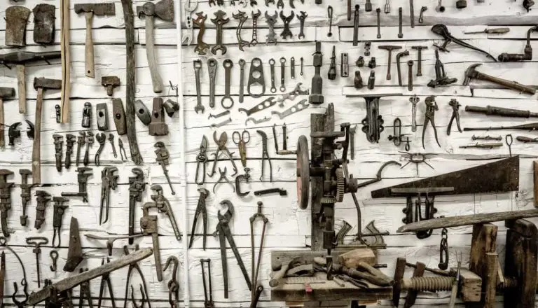سیر و تحول ابزار آلات